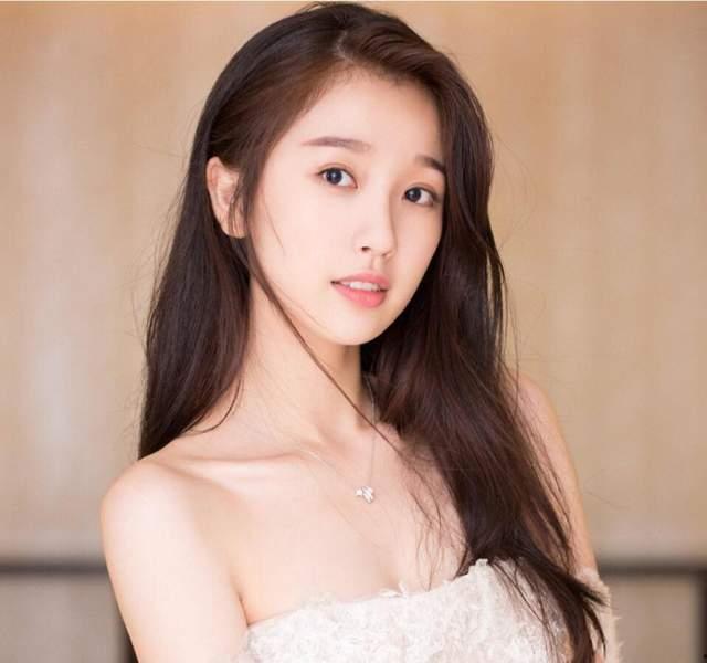 娱乐吃瓜博主讲虞书欣,娱乐圈“吃瓜”博主眼中的甜心女神